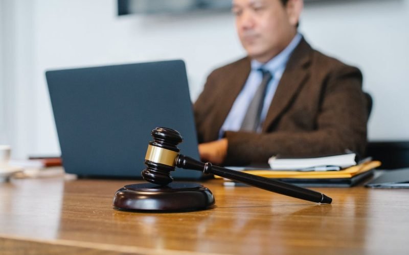 Juiz reconhece que valores de bolsa de estágio bloqueados em execução trabalhista são impenhoráveis