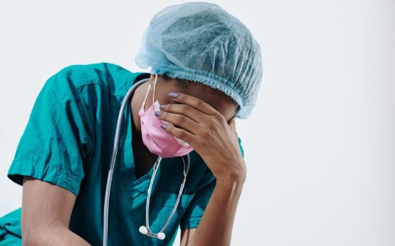 Justiça condena hospital de BH a pagar R$ 200 mil por submeter enfermeira a condições análogas à escravidão em ambulatório de transplante de órgãos