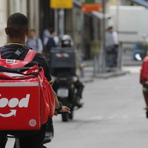 iFood tem que reconhecer vínculo de emprego com entregadores