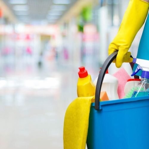 Afastada justa causa de faxineira que pedia presentes para idosos em casa de acolhimento