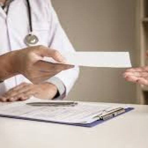 TRT-2 mantém justa causa de segurança flagrado em show após apresentar atestado médico