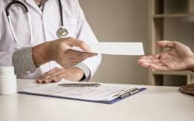 TRT-2 mantém justa causa de segurança flagrado em show após apresentar atestado médico