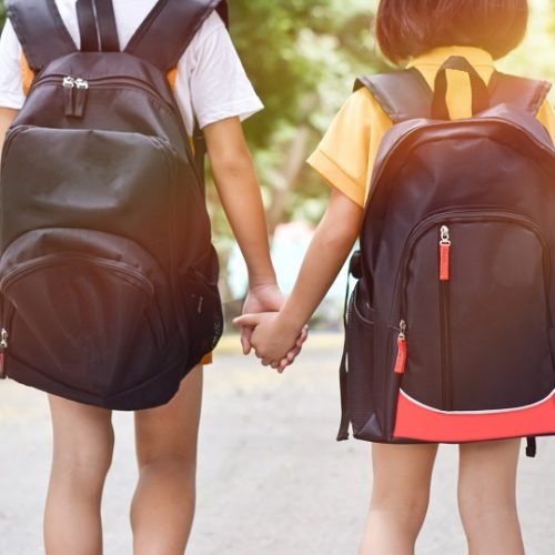 Empresa é condenada por transferência de empregada que resultou em perda da guarda de filhos