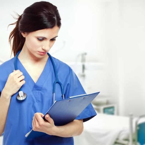 Técnica de enfermagem vai receber insalubridade de 40% por serviço na pandemia de covid-19