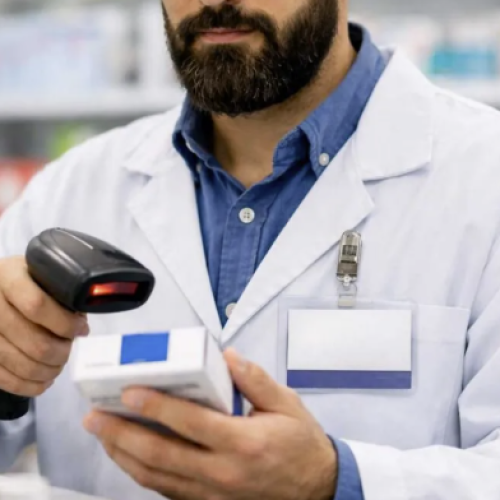 Discriminação estética: vendedor de farmácia em BH obrigado a retirar barba e bigode, sob pena de dispensa, receberá indenização