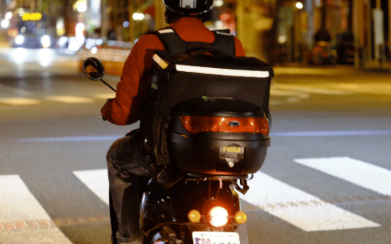 Risco de motoboy: empresa é condenada a pagar indenização e pensão por acidente que deixou empregado com dano permanente