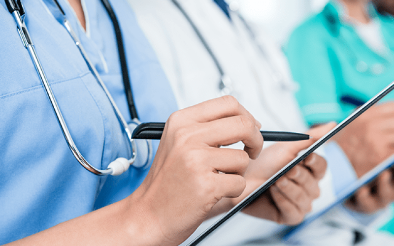 Técnica de enfermagem vai receber insalubridade de 40% por serviço na pandemia de covid-19