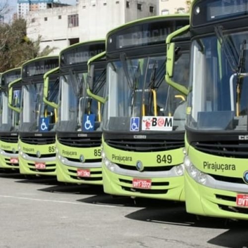 Empresa de ônibus que tentou mudar local da ação é condenada por revelia