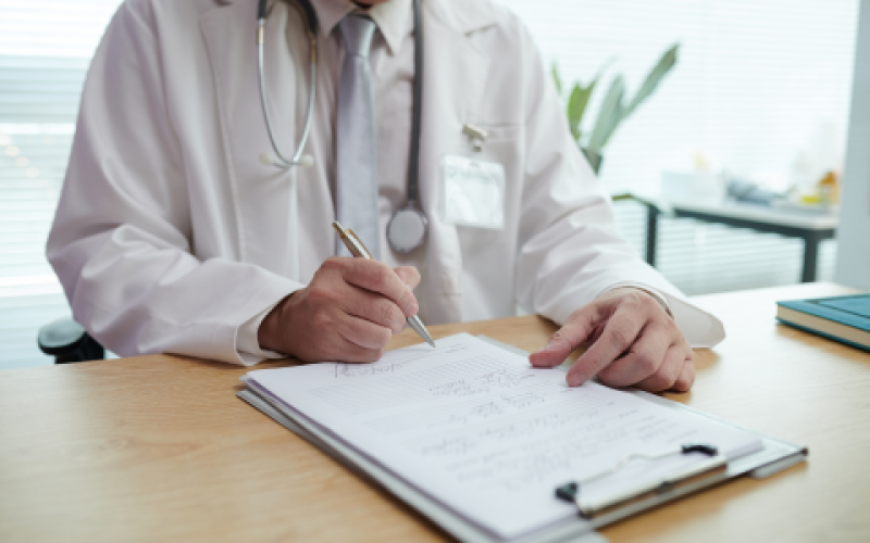 Trabalhador que ameaçou médico da empresa tem dispensa por justa causa mantida
