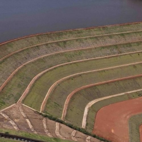 Justiça do Trabalho reconhece risco em zonas de barragem e condena empresa a retificar PPPs de trabalhadores