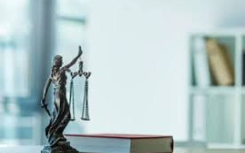 Justiça afasta limbo previdenciário de professora que não comprovou tentativa de retornar ao trabalho após alta do INSS